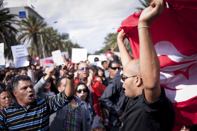 7/28 突尼西亞怎麼了？阿拉伯世界的唯一民主國家，遇到亂流了嗎