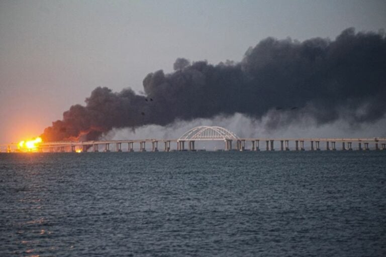 10/11 普丁不想要的生日禮物：克里米亞大橋被炸毀，另外白俄羅斯要參戰了？